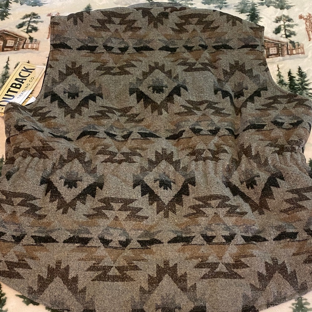 Outback Aztec Patterned Vest - Picture 3 of 5
